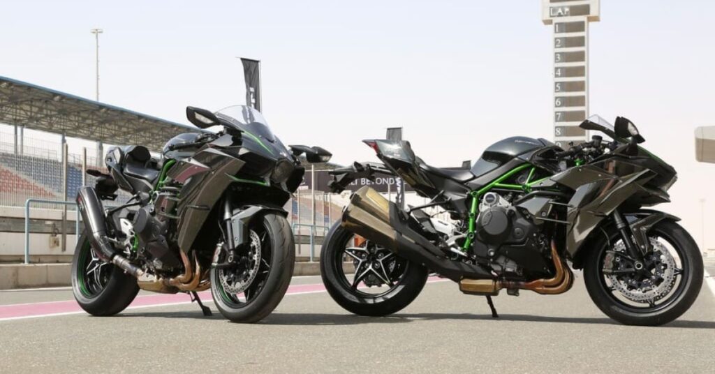 Quelle est la Moto la plus Rapide du Monde en 2025 ?, image size:1024x536